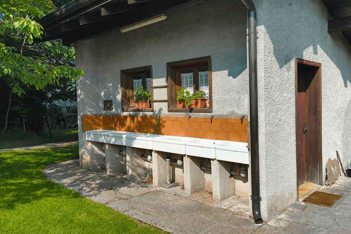 Area lavabi pulita e attrezzata del Camping Amabile